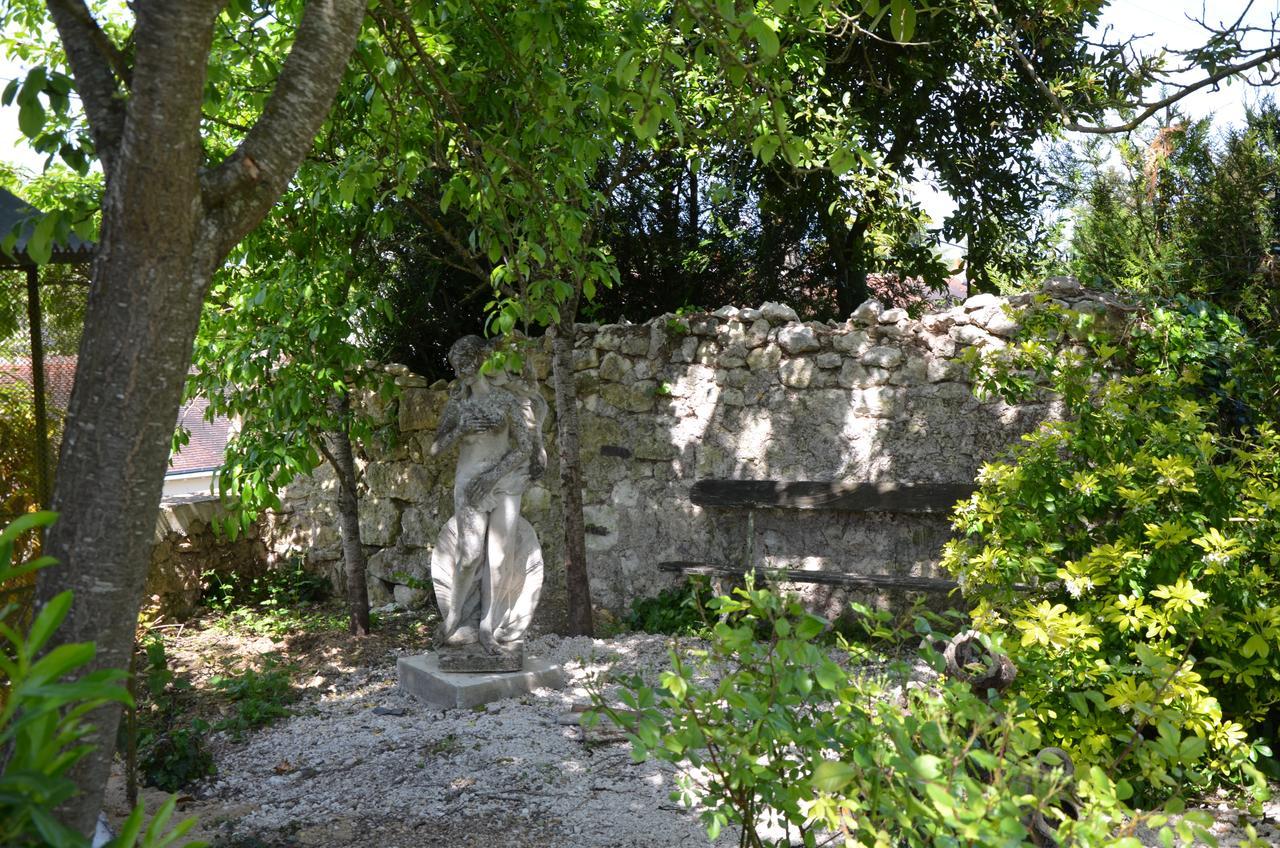 Le Clos Mademoiselle Лош Екстериор снимка
